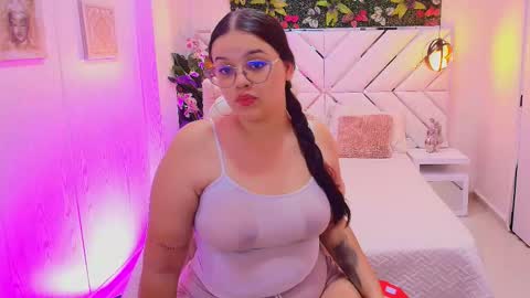 Snapshot of scarlett_montoya chatting on 10/16/25, 11:22 scarlett montoya  online show from 10/16/25, 11:22