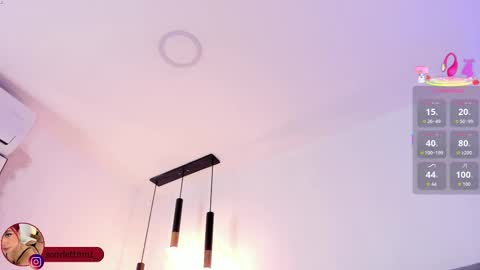 Scarlett Morgan online show from 11/07/25, 09:37