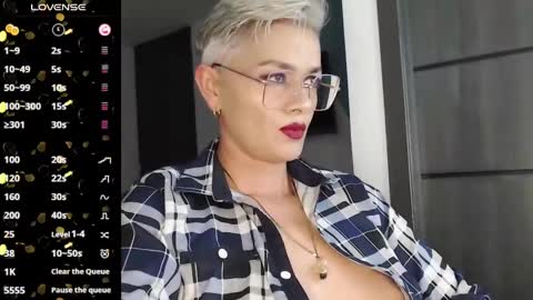 Scarlett online show from 02/21/25, 11:21