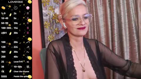 Scarlett online show from 10/10/25, 11:48