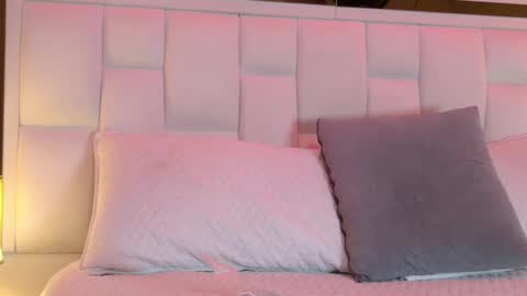 scarlett_sm online show from 09/17/25, 07:48