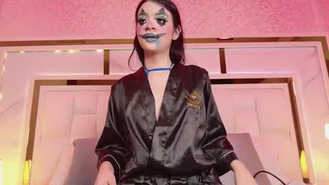 scarlett_sm online show from 10/21/25, 08:09