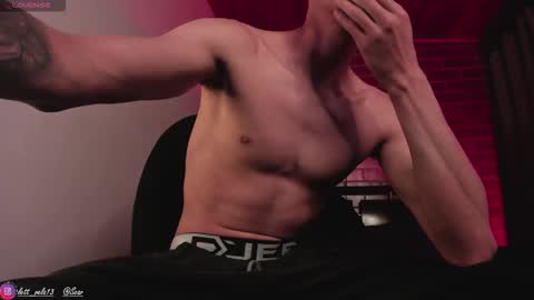 Snapshot of scarlett_v3la chatting on 10/21/25, 02:56 Scarlett online show from 10/21/25, 02:56