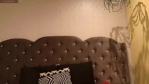 Snapshot of scarlett_venom_ chatting on 04/21/26, 01:42 scarlett_venom_ online show from 04/21/26, 01:42