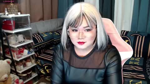scarlette online show from 01/17/25, 05:30