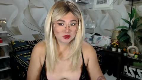 Snapshot of scarlette_adisson_69 chatting on 07/30/26, 02:32 scarlette online show from 07/30/26, 02:32