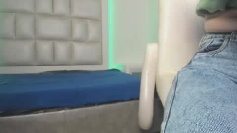 scarlette_js online show from 09/29/25, 03:33