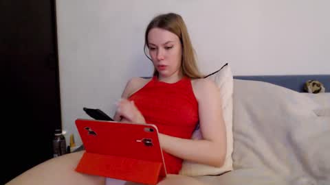 Scarlett online show from 01/19/26, 12:42