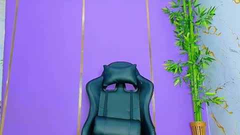 Scarlet online show from 09/19/25, 02:29