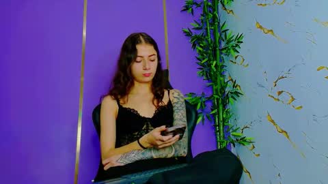 Scarlet online show from 09/28/25, 12:49