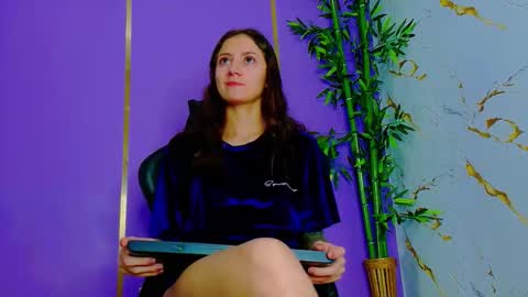 Scarlet online show from 10/07/25, 08:44