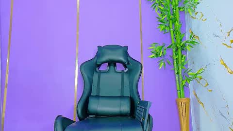 Scarlet online show from 10/12/25, 07:13