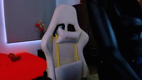 Scarlett online show from 06/08/26, 09:04