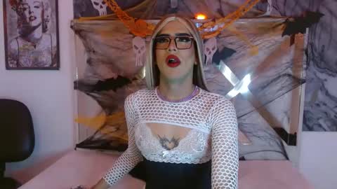 Scarlett online show from 10/27/25, 05:00