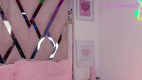 Scarlett  online show from 09/19/25, 12:06