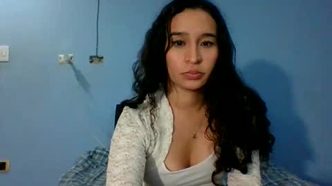 Snapshot of scarlettscottx chatting on 01/18/26, 04:16 Nataly online show from 01/18/26, 04:16