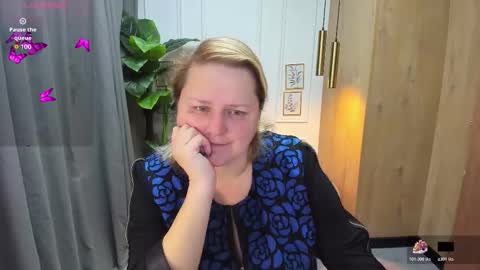 Scarlett online show from 10/21/25, 05:19