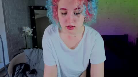 Snapshot of scarlettsparksxx chatting on 05/26/26, 05:25 Scarlett online show from 05/26/26, 05:25