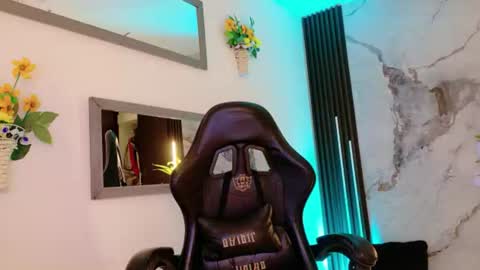 scarlettt_jones online show from 07/26/26, 05:42