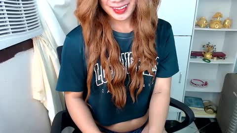 Snapshot of scarletxxxx chatting on 12/06/24, 11:25 Queen Scarlet online show from 12/06/24, 11:25