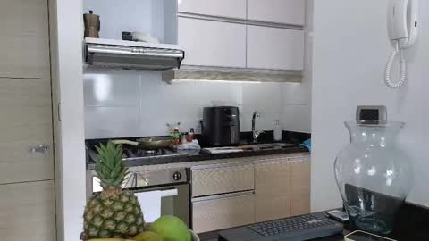 Snapshot of scarlletfoxx chatting on 09/17/25, 08:32 SCARLLET online show from 09/17/25, 08:32