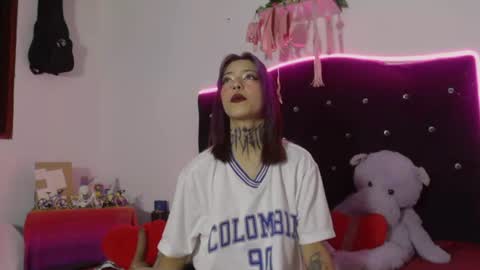 Snapshot of scarllett_bdsm chatting on 06/18/26, 04:35 Scarllett online show from 06/18/26, 04:35