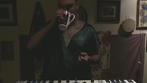 Snapshot of sch00lgirlass chatting on 10/25/25, 11:10 sch00lgirlass online show from 10/25/25, 11:10