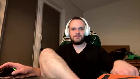 Charlie online show from 05/06/26, 11:10