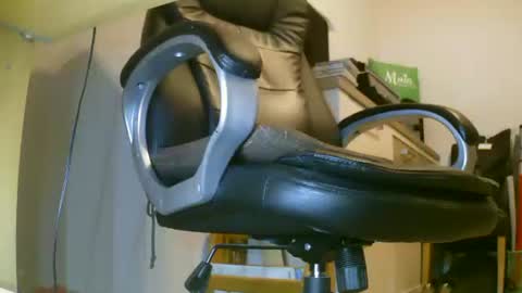 Fritz Schluepper online show from 11/13/25, 09:47