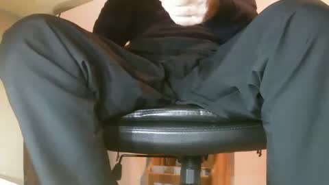 Fritz Schluepper online show from 11/16/25, 02:55