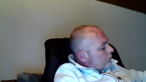 schnibschnab online show from 10/05/25, 01:37