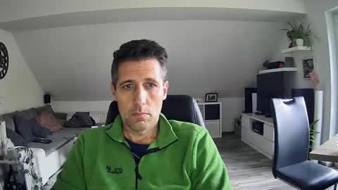 Snapshot of schnuckigeil chatting on 11/11/25, 12:49 Dildomen online show from 11/11/25, 12:49