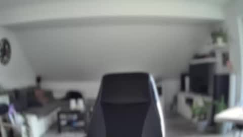 Snapshot of schnuckigeil chatting on 12/01/25, 11:04 Dildomen online show from 12/01/25, 11:04