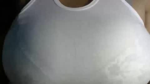 Snapshot of schoco_milf chatting on 10/12/25, 01:10 mai latina online show from 10/12/25, 01:10