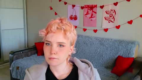 Snapshot of school_love chatting on 10/01/25, 11:05 Rina online show from 10/01/25, 11:05