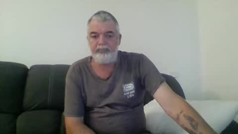 Snapshot of schooner73 chatting on 12/29/24, 02:06 Schooner73 online show from 12/29/24, 02:06