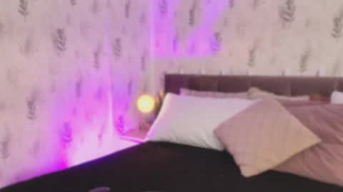 Snapshot of scolw chatting on 11/04/25, 08:08 Scolw online show from 11/04/25, 08:08