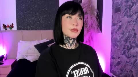 Snapshot of scolw chatting on 12/05/25, 12:14 Scolw online show from 12/05/25, 12:14