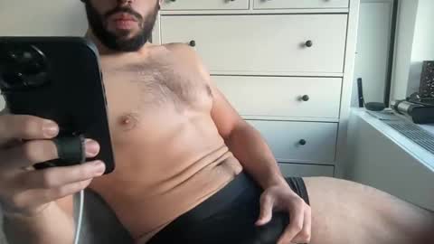 scootdub212 online show from 12/27/24, 09:11