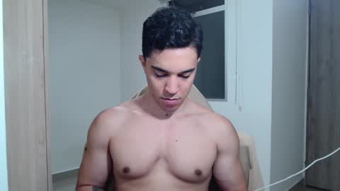 Twitter Scott brasher1 Instagram Camiloestuardo2 online show from 01/25/25, 01:32