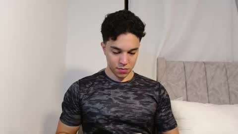 Twitter Scott brasher1 Instagram Camiloestuardo2 online show from 10/29/25, 02:03