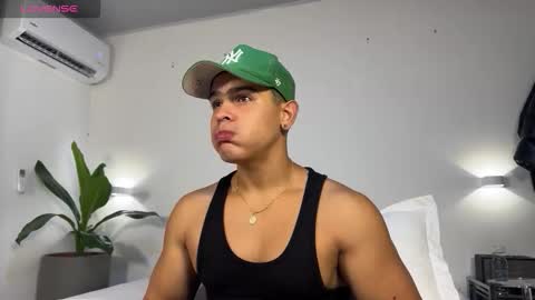 Snapshot of scott_flintt chatting on 10/24/25, 01:13 Andrew Flintt online show from 10/24/25, 01:13