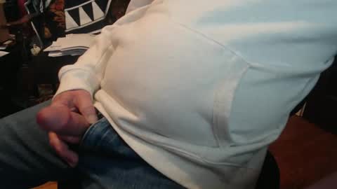 scottbearfun online show from 02/12/25, 04:33