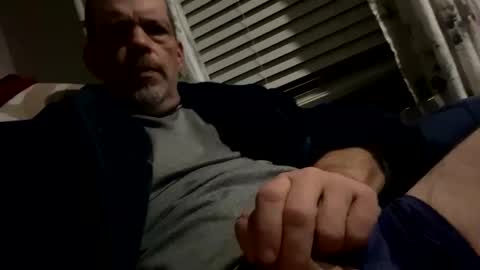 Snapshot of scottj603603 chatting on 11/23/25, 10:37 scottj603603 online show from 11/23/25, 10:37