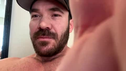 Snapshot of scottmiller2009 chatting on 09/13/25, 03:01 scottmiller2009 online show from 09/13/25, 03:01