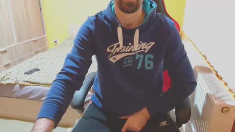 scotty_98 online show from 01/04/25, 04:22