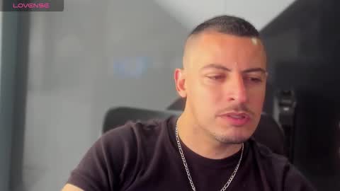 Snapshot of scotty_music chatting on 11/09/25, 02:15 Ricardo online show from 11/09/25, 02:15