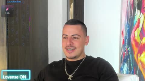 Snapshot of scotty_music chatting on 11/13/25, 03:55 Ricardo online show from 11/13/25, 03:55