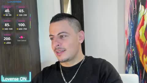 Snapshot of scotty_music chatting on 11/28/25, 11:18 Ricardo online show from 11/28/25, 11:18