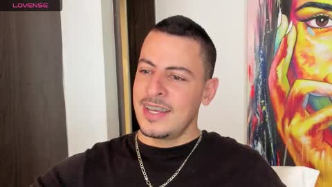 Snapshot of scotty_music chatting on 11/29/25, 04:10 Ricardo online show from 11/29/25, 04:10